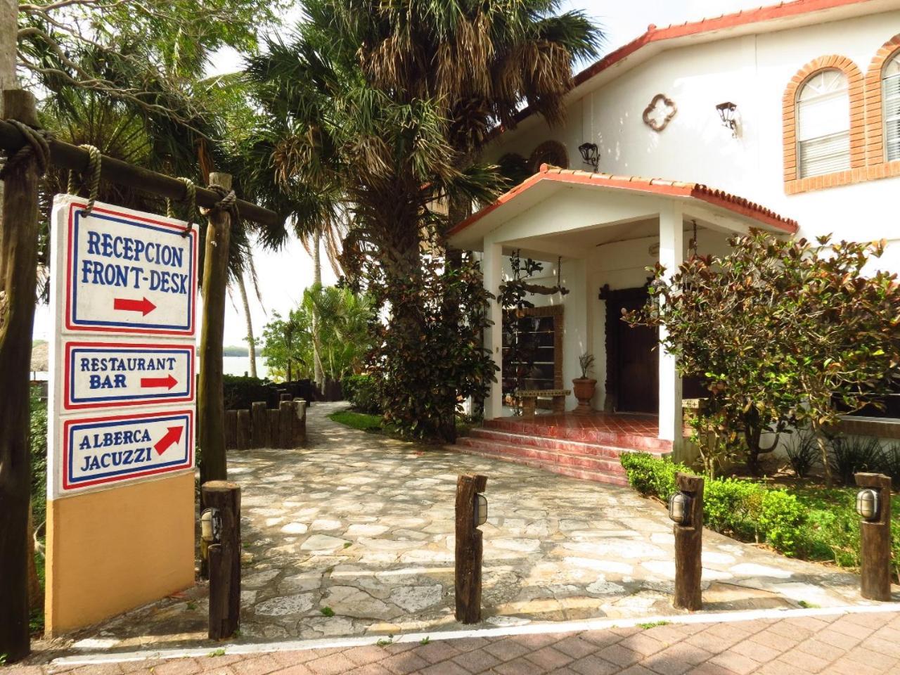 Hotel La Marina Del Rio La Pesca Exterior foto